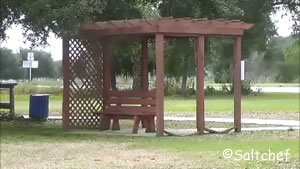 Sitting areas at Marshes of Glynn Park, Brunswick, Ga sitting area